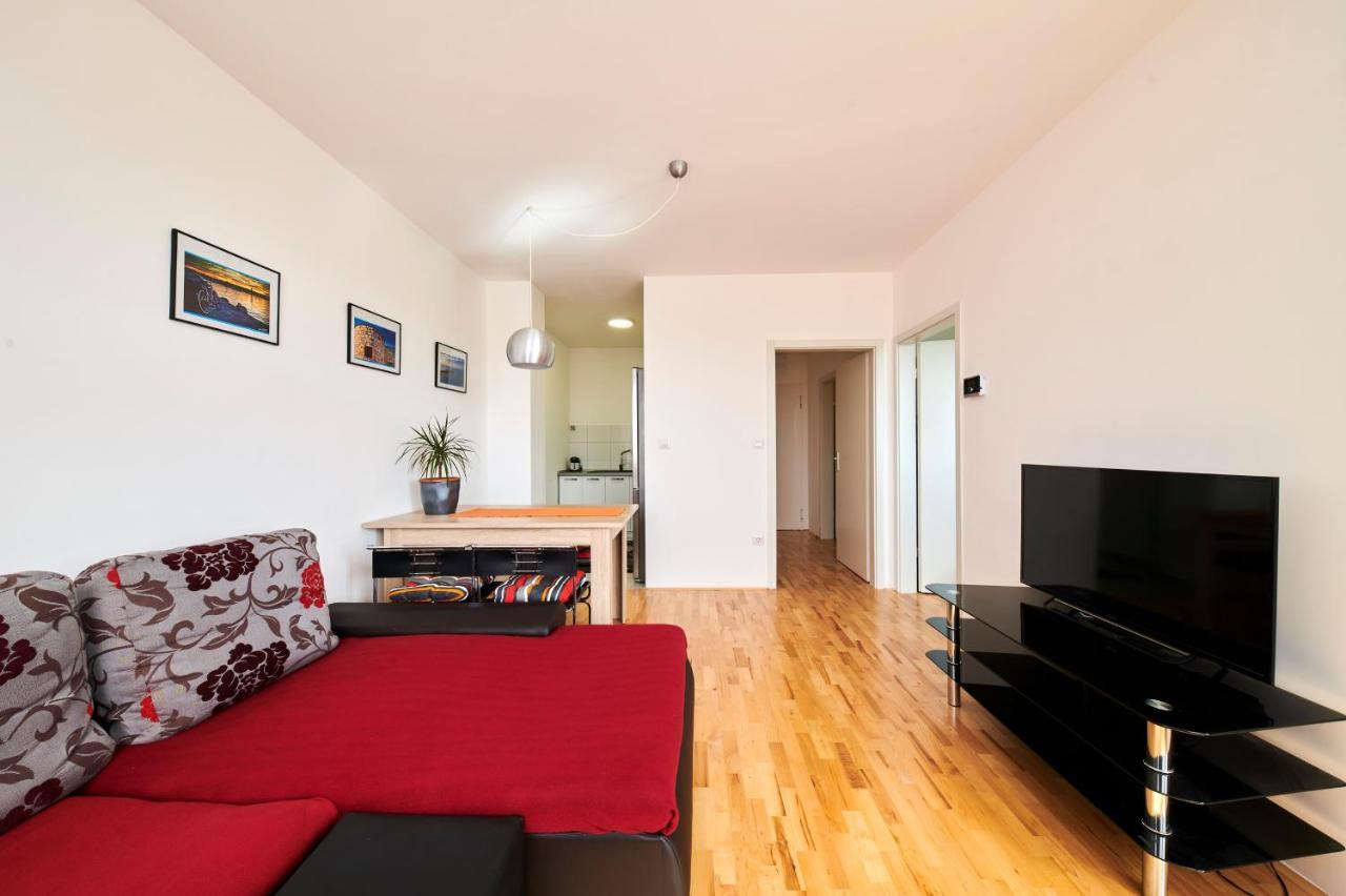 De Cero Apartment Umag Luaran gambar
