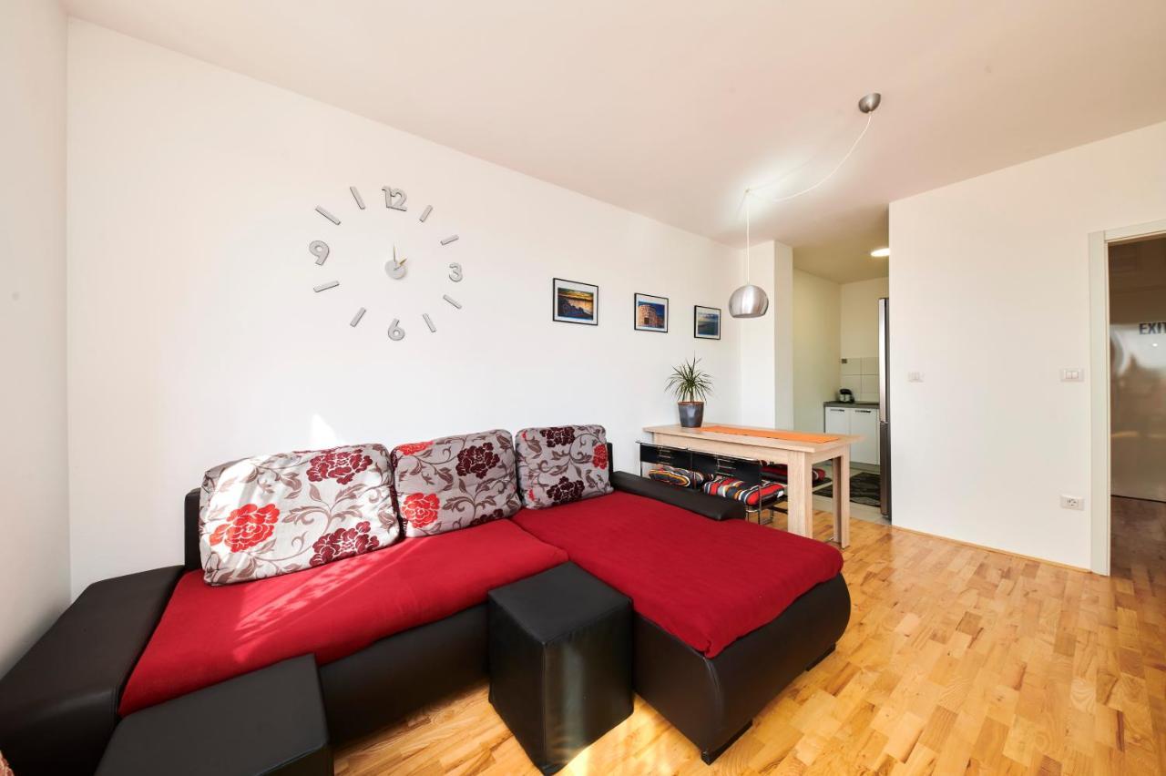De Cero Apartment Umag Luaran gambar